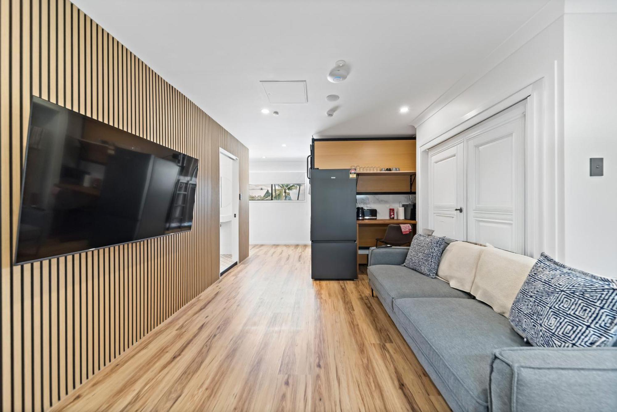 The Pier Pods On The Water- 50M From Townsville Bus Terminal And Ferry Terminal- Passport Id Requried Luaran gambar